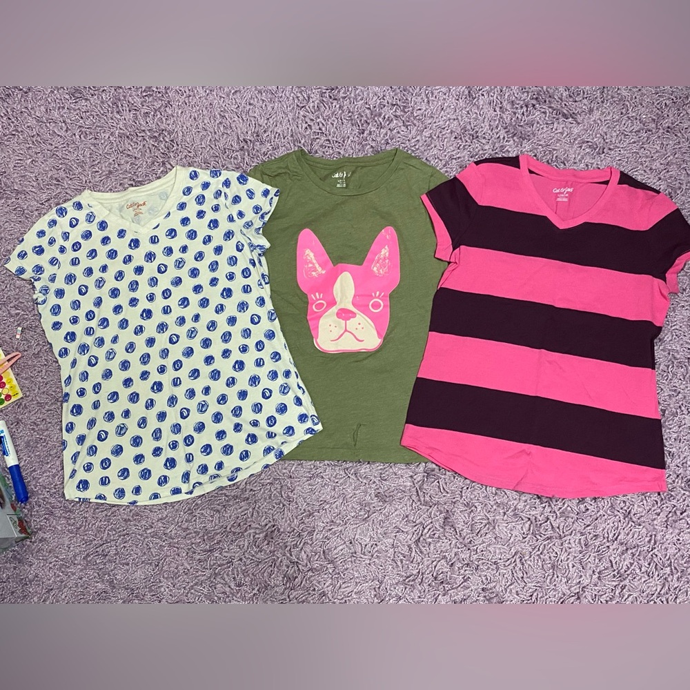 3 Graphic short sleeve T-Shirt bundle size L 10/12
